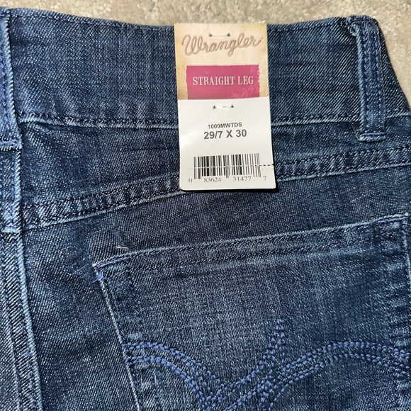 Wrangler Women’s Straight Leg Dark Blue Jeans, size 29 & 30 - Picture 6 of 7